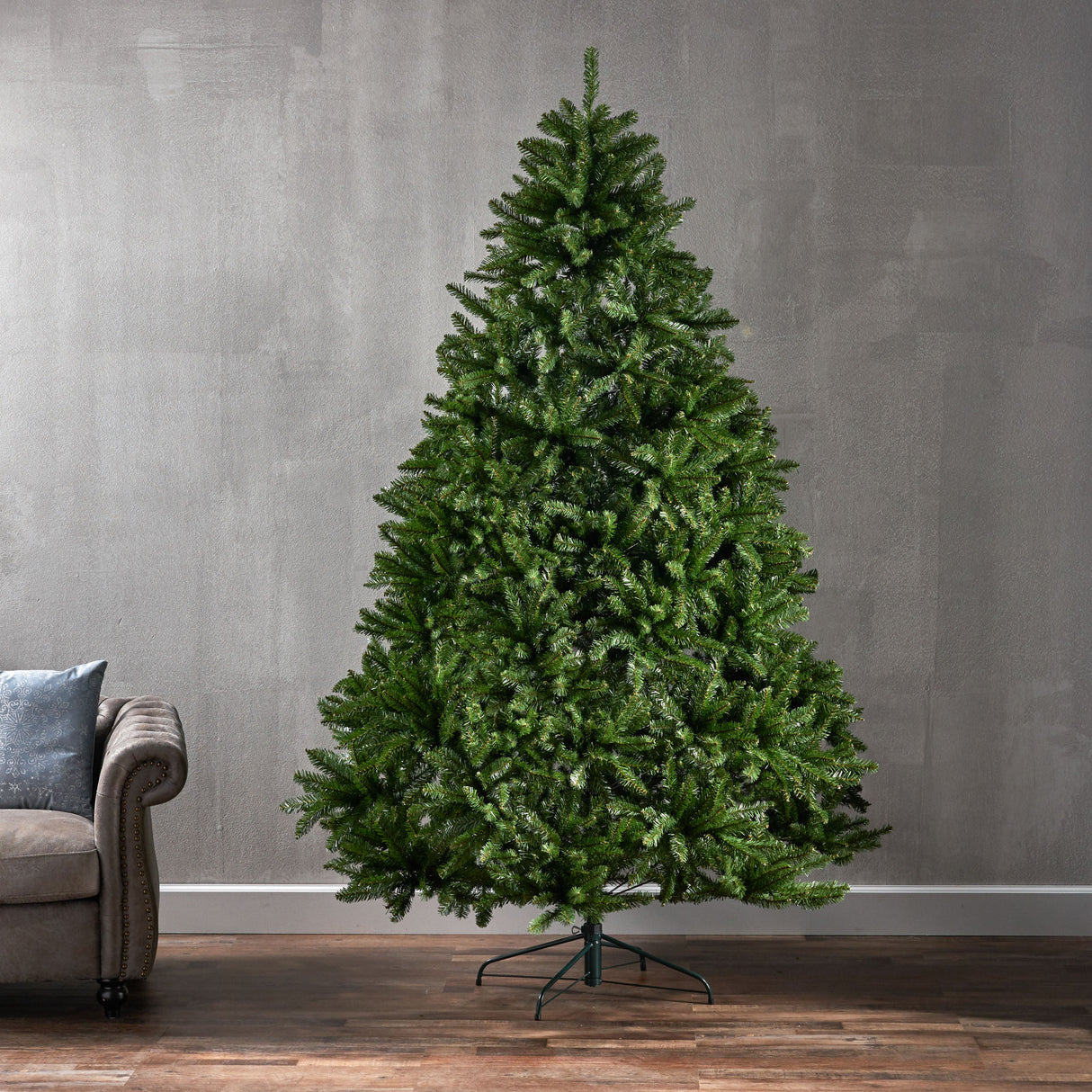 7.5" Hinged Tree with 2559 Tips Dia:60 - V.I.P Digital Presence