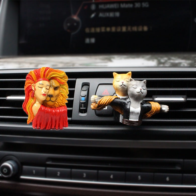 Resin couple cat and beast car aromatherapy clip car decoration aromatherapy clip ornaments - V.I.P Digital Presence