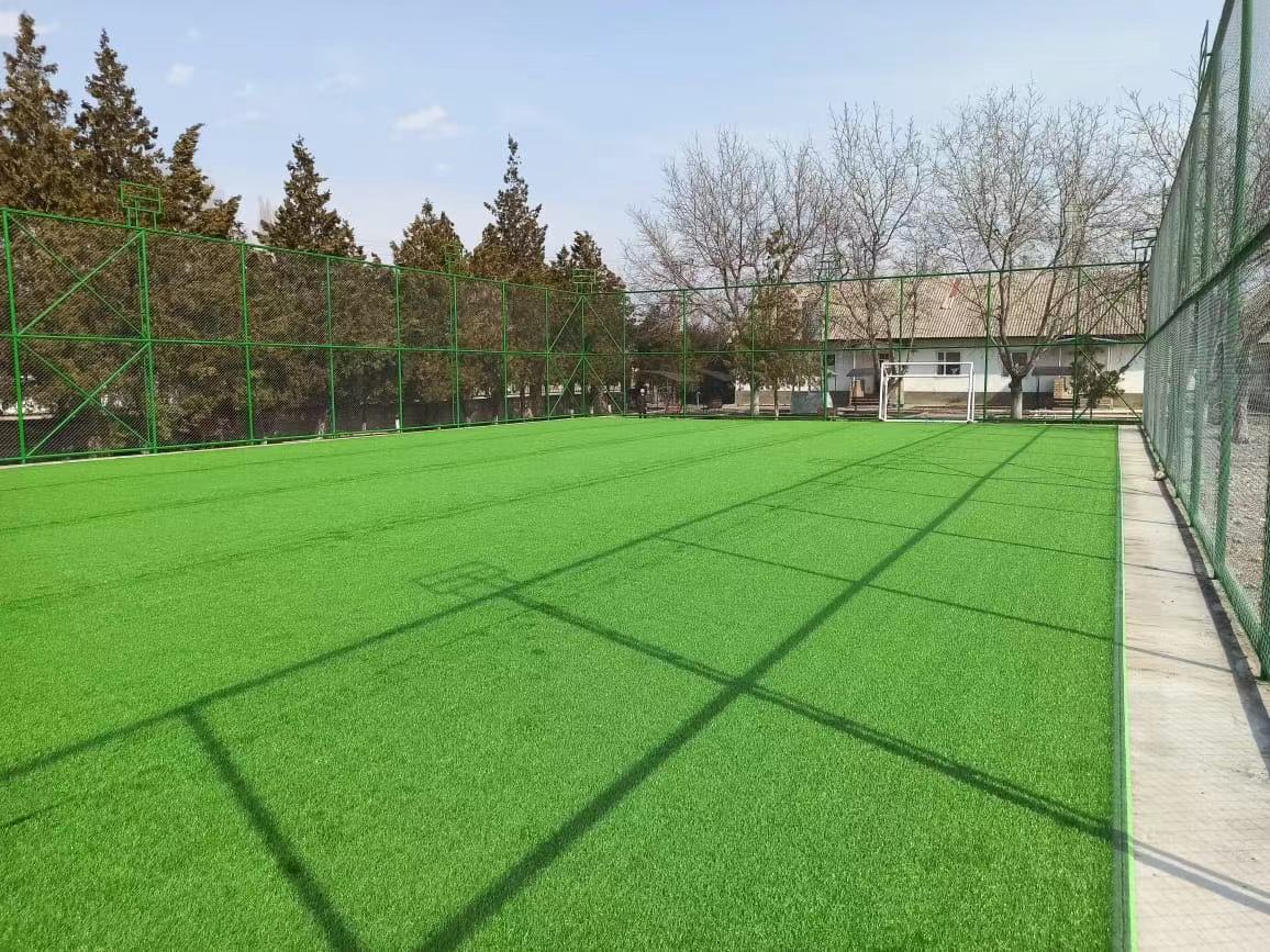 4FTX6FT outdoor artificial grass running blanket, thick and realistic fake grass roll with a pile height of 1.38 inches - V.I.P Digital Presence