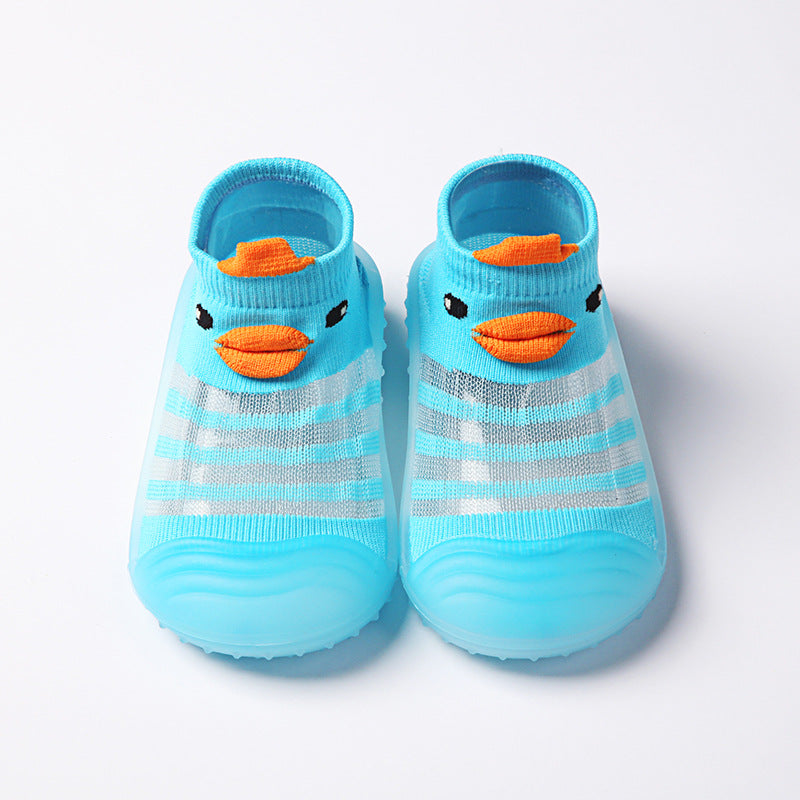 Zapatos de malla para primavera y verano para bebés, niños y niñas, zapatos de interior con suela suave, antideslizantes, que no se caen.