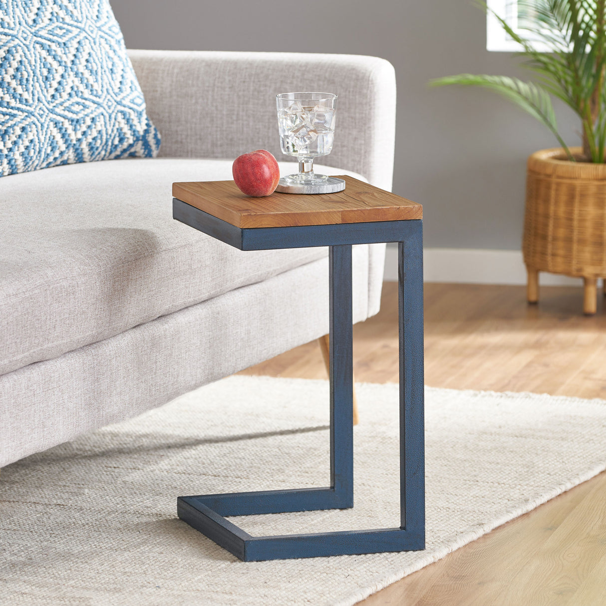 ACCENT TABLE-SMALL - V.I.P Digital Presence
