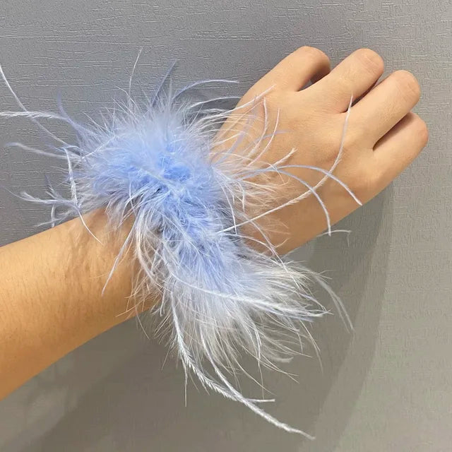 Real Ostrich feather cuff plumes bracelet for women white Cuffs pens Shirt with feathers girls fur cuffs ornament boa plume - V.I.P Digital Presence