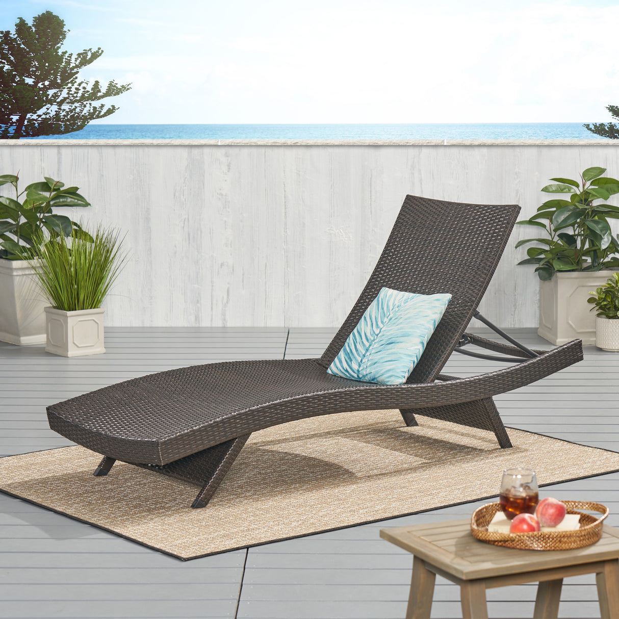 SALEM PE WICKER CHAISE LOUNGE - V.I.P Digital Presence