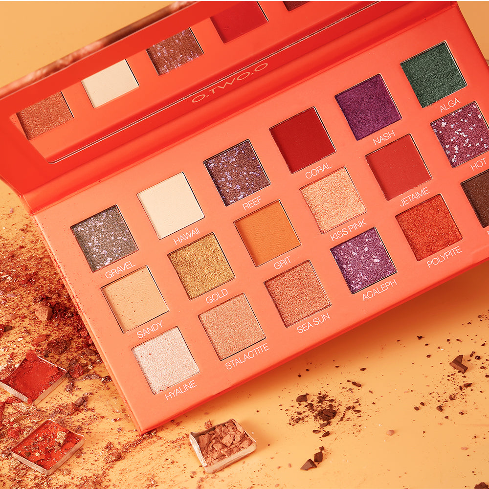 Beauty 18 Color Eye Shadow Plate Pearl Glitter Powder High Gloss Matte Multi Color Eye Shadow Plate Color Makeup - V.I.P Digital Presence