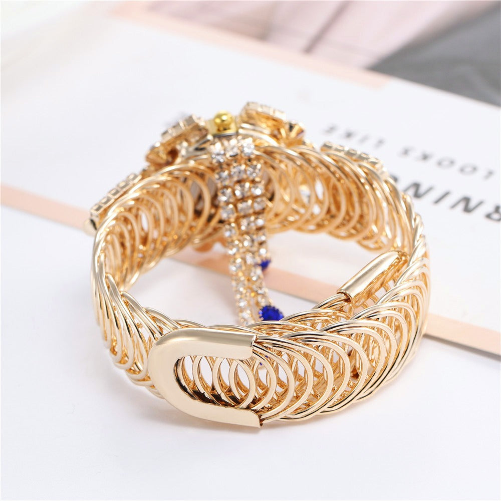 New Fashion Women's Full Diamond Alloy Fashion Watch Creative Tassel Quartz Bracelet Watch Women's Style - V.I.P Digital Presence