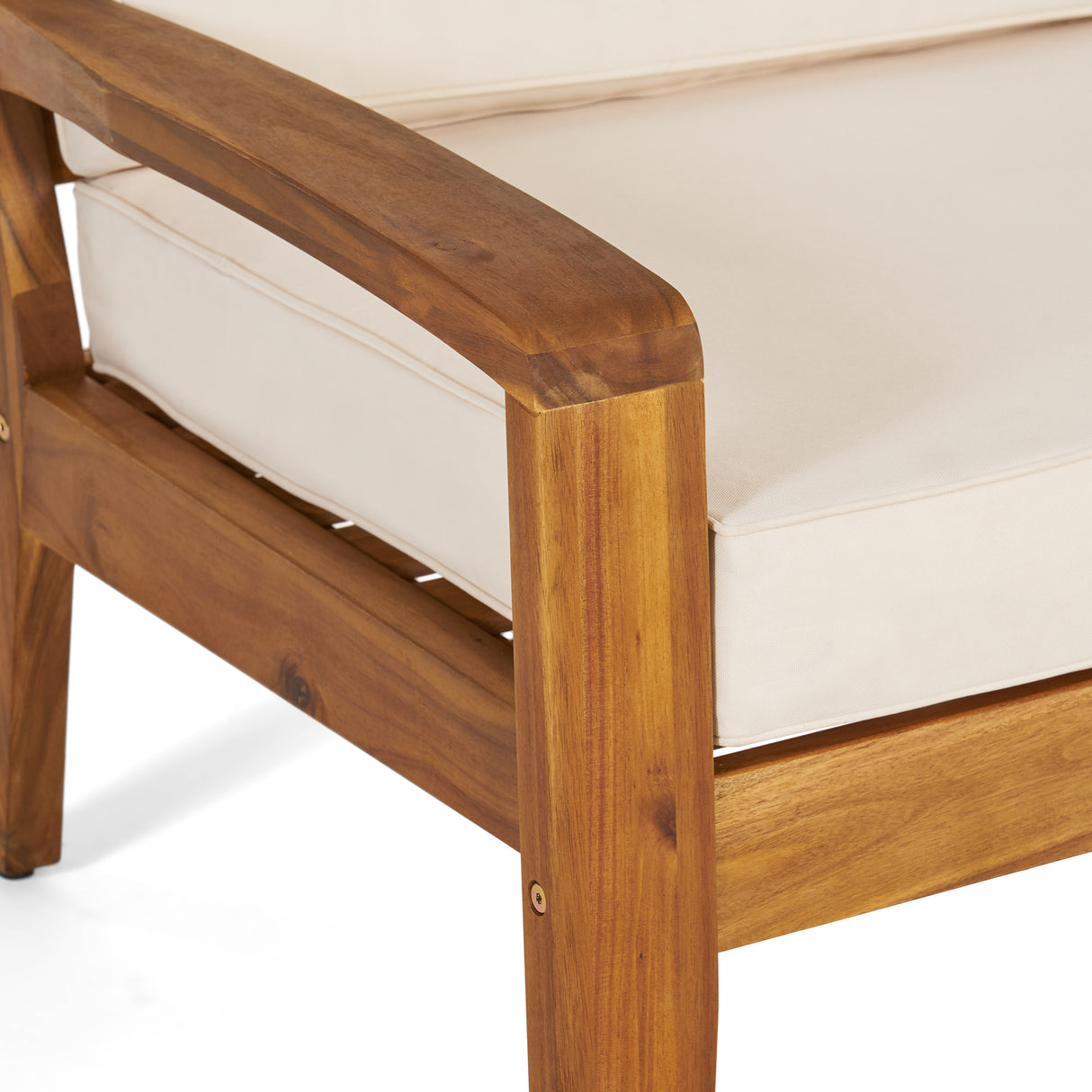 GRENADA CLUB CHAIR - V.I.P Digital Presence