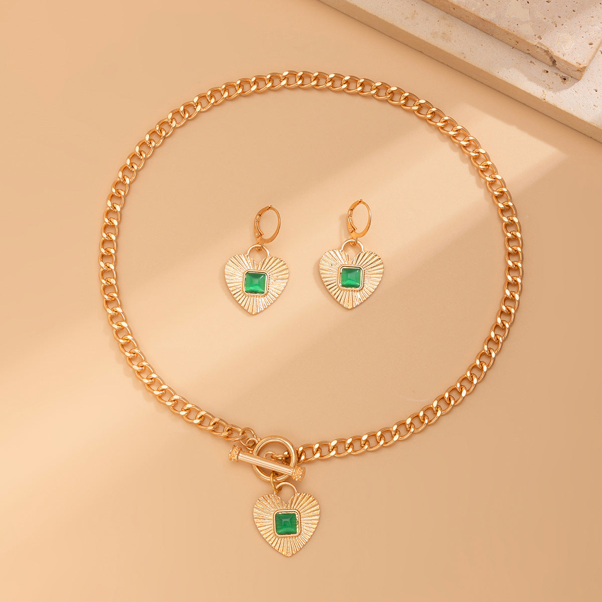 Fashionable diamond studded heart-shaped pendant necklace with a light luxury style and metallic feel, Necklace set - V.I.P Digital Presence