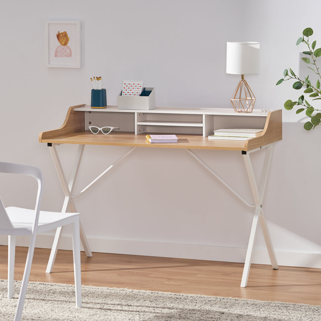 COMPUTER DESK - V.I.P Digital Presence