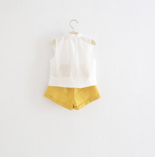 INS Children's Clothing Girls Embroidered Flowers Ruffled Lace Sleeveless Shirt Two-Color Shorts Set - V.I.P Digital Presence