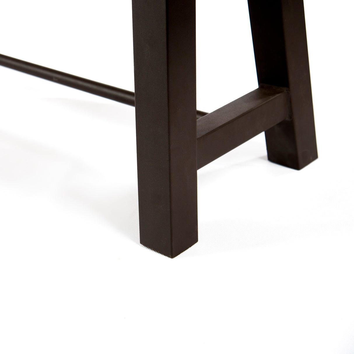 CATRIONA BENCH - V.I.P Digital Presence