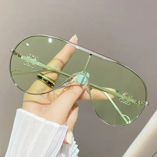 Metal one-piece sunglasses, one-piece large-frame sports goggles, cycling windproof sunglasses, men's and women's advanced sense - V.I.P Digital Presence