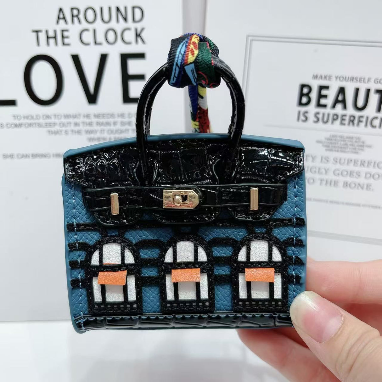 Small house bag mini window pendant headphone bag lipstick car key backpack backpack decoration - V.I.P Digital Presence