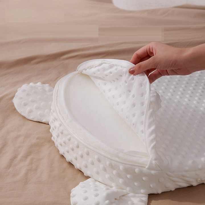 Four season anti milk overflow and choking pillow baby feeding tool baby anti spitting slope pad - V.I.P Digital Presence