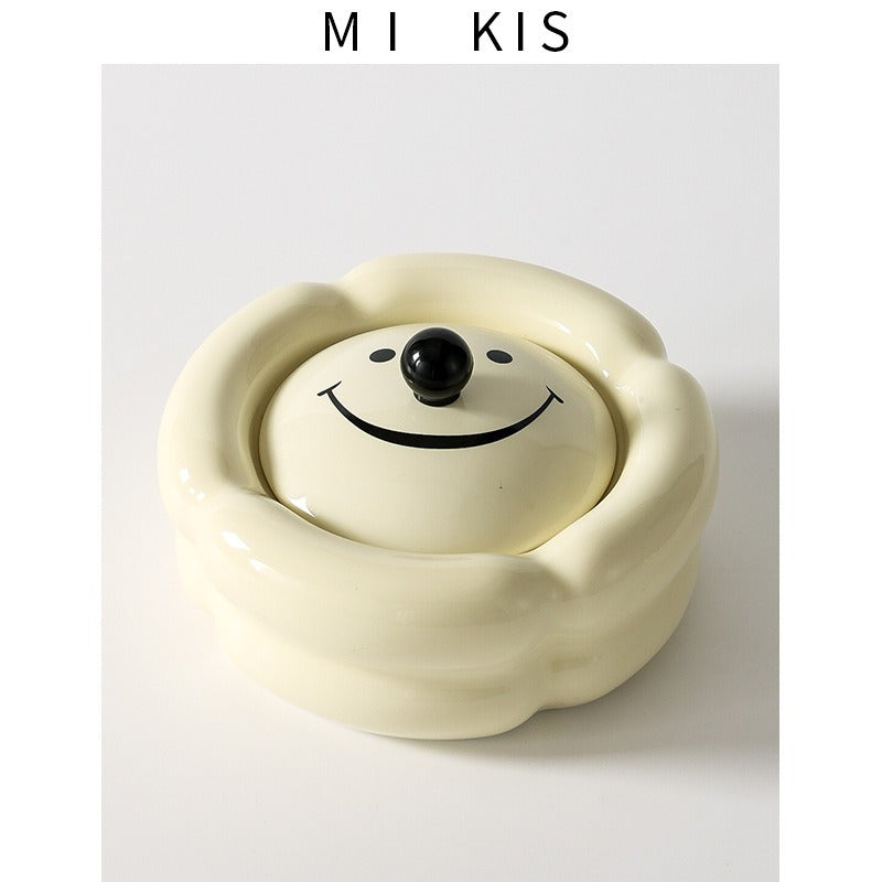 Light luxury and high-end feeling, home living room, anti fly ash with lid, office, high-end and atmospheric level, ceramic creative ashtray - V.I.P Digital Presence