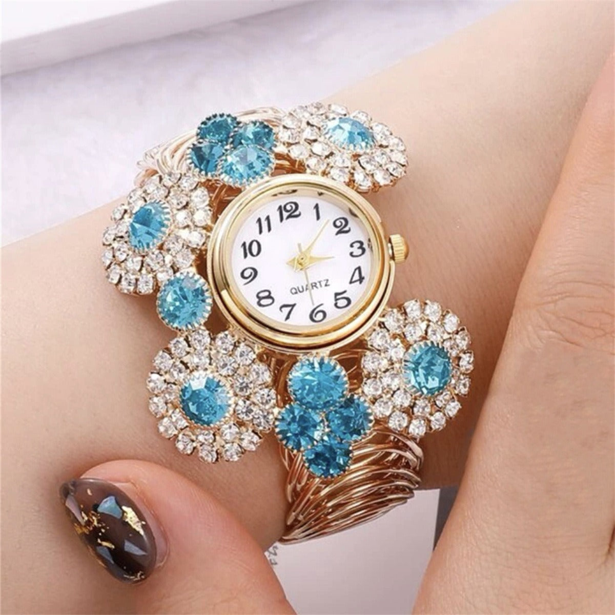 Bohemian Rhinestone Inlaid with Water Diamond and Sky Star Charm Women's Bracelet Watch Fashion Light Luxury Quartz Watch - V.I.P Digital Presence