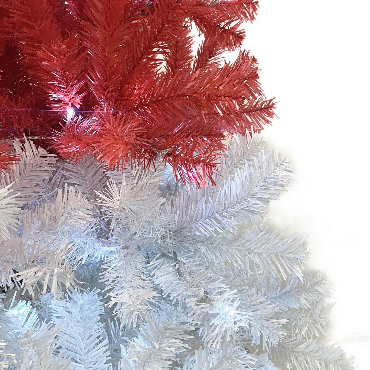 6FT hinge fir artificial fir curved top Christmas tree, bendable, 1250 lush branch hints, 300 LED Christmas lights - V.I.P Digital Presence