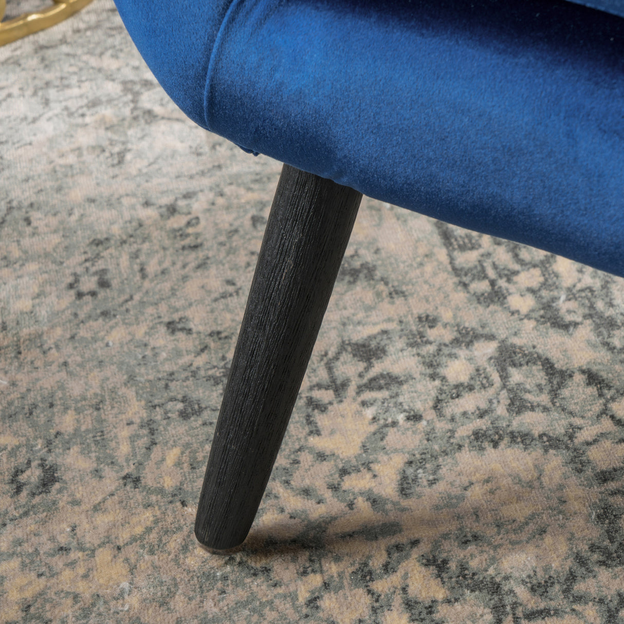 ARM CHAIR - V.I.P Digital Presence