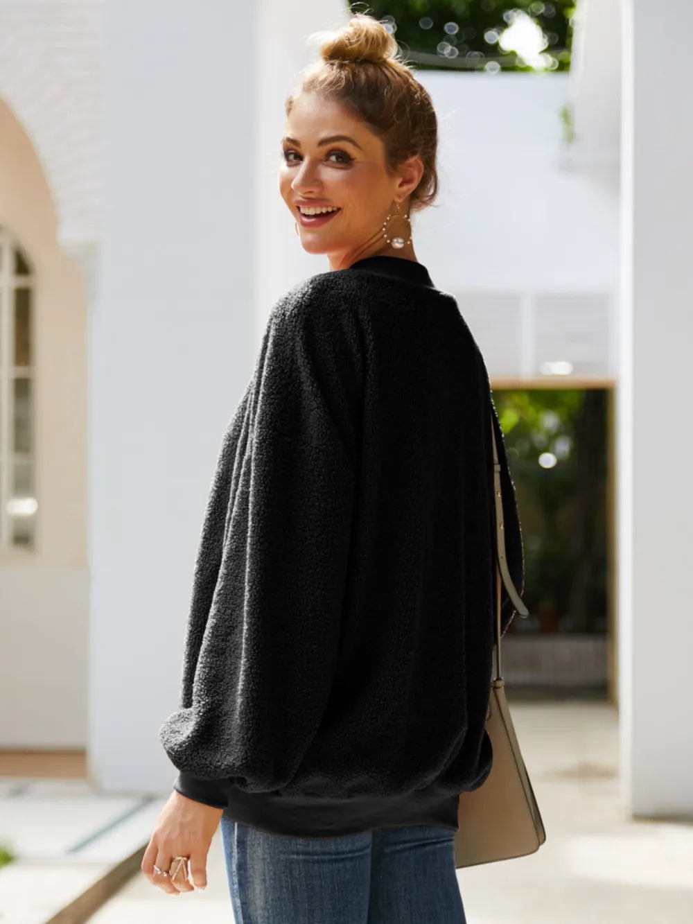 Casual round neck long sleeved velvet shirt women's top velvet shirt - V.I.P Digital Presence