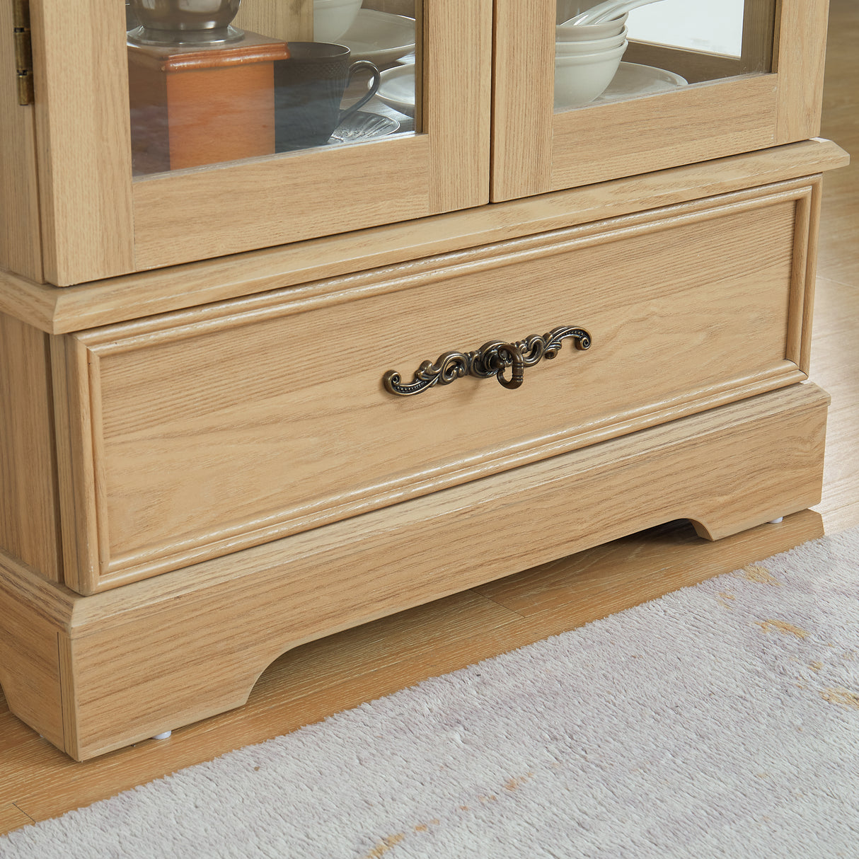 Light colored glass cabinet with adjustable glass frame, including cabinet light bulbs OAK with 2 doors and 1 drawer - V.I.P Digital Presence