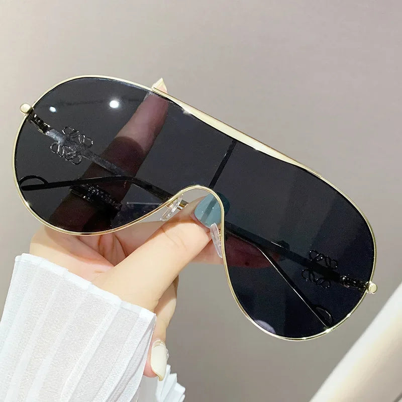 Metal one-piece sunglasses, one-piece large-frame sports goggles, cycling windproof sunglasses, men's and women's advanced sense - V.I.P Digital Presence