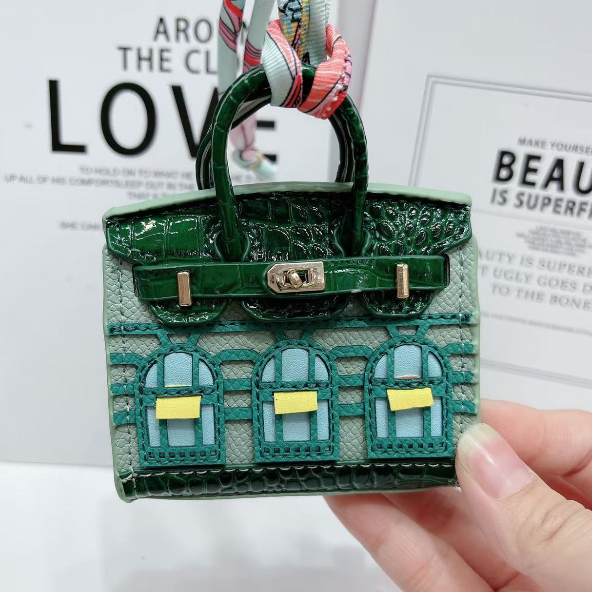 Small house bag mini window pendant headphone bag lipstick car key backpack backpack decoration - V.I.P Digital Presence