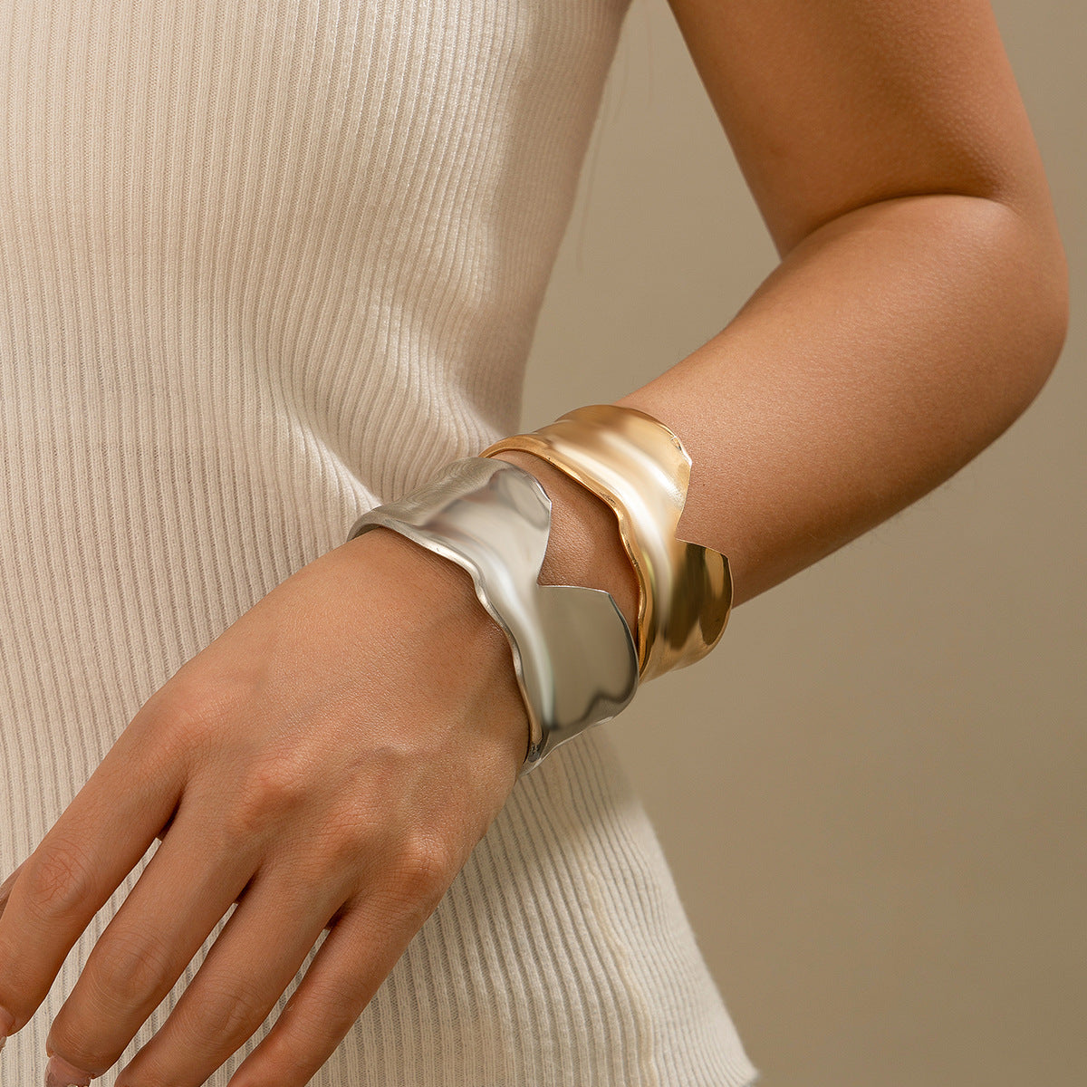 Metal style temperament niche versatile bracelet Bracelet irregular opening bracelet - V.I.P Digital Presence