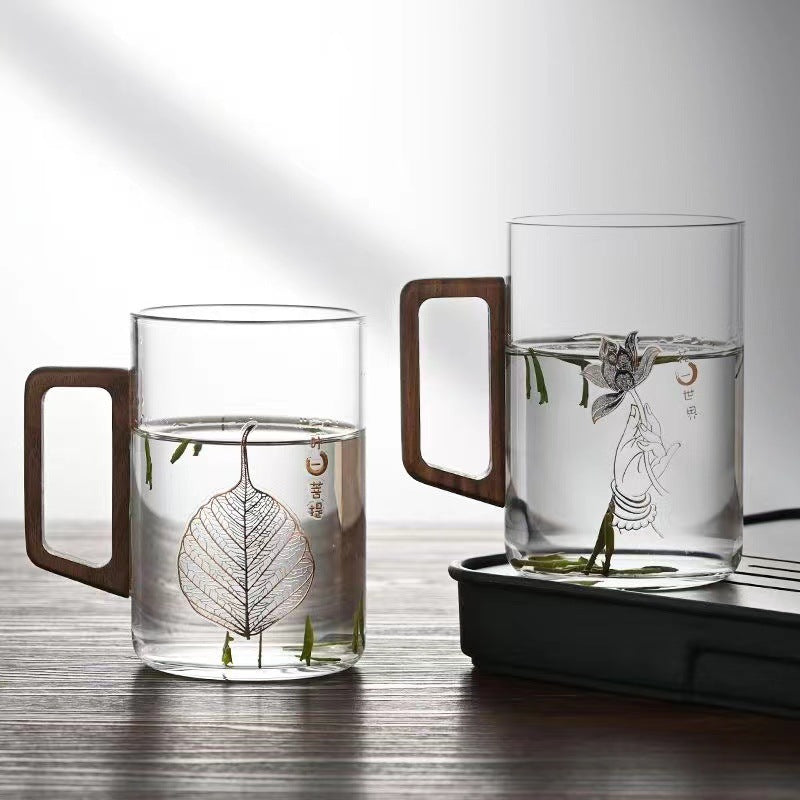 High end green tea cup with walnut handle and lid. High temperature resistant glass office drinking cup - V.I.P Digital Presence