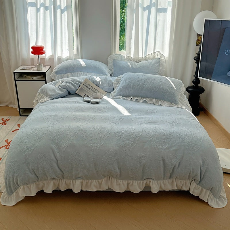 A-class ins princess style milk velvet four piece set lace carved velvet warm duvet cover winter bedding - V.I.P Digital Presence