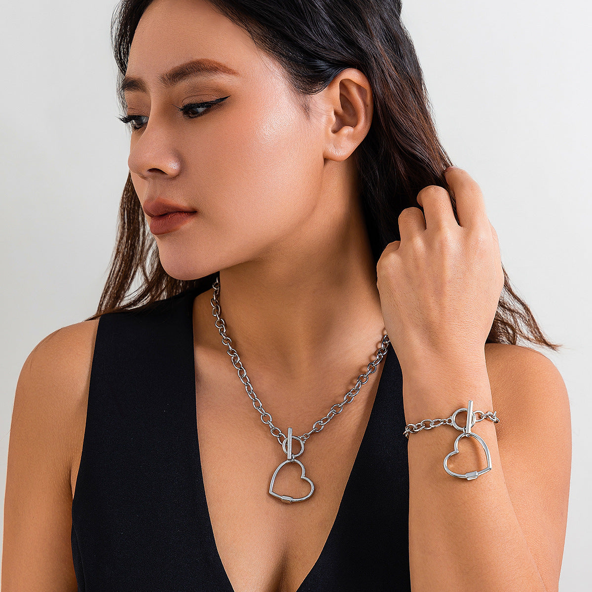 Cold and minimalist necklaces, versatile star shaped necklaces, sweet and cool French style heart-shaped necklace set, accessories - V.I.P Digital Presence