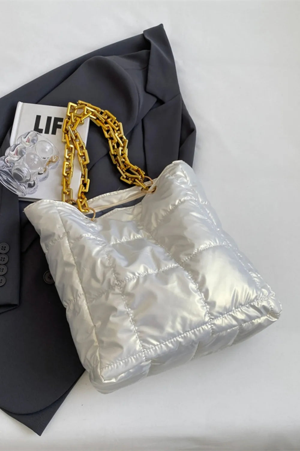 Bubble Texture Chain Handbag - V.I.P Digital Presence