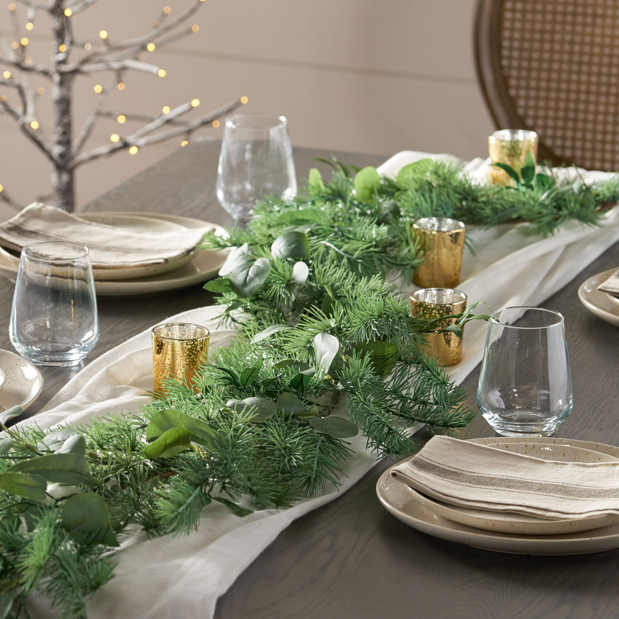 5.5' LEAVES GARLAND - V.I.P Digital Presence