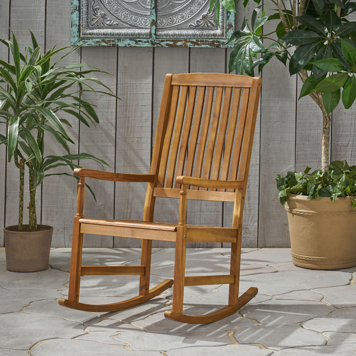 ARCADIA ROCKING CHAIR - V.I.P Digital Presence