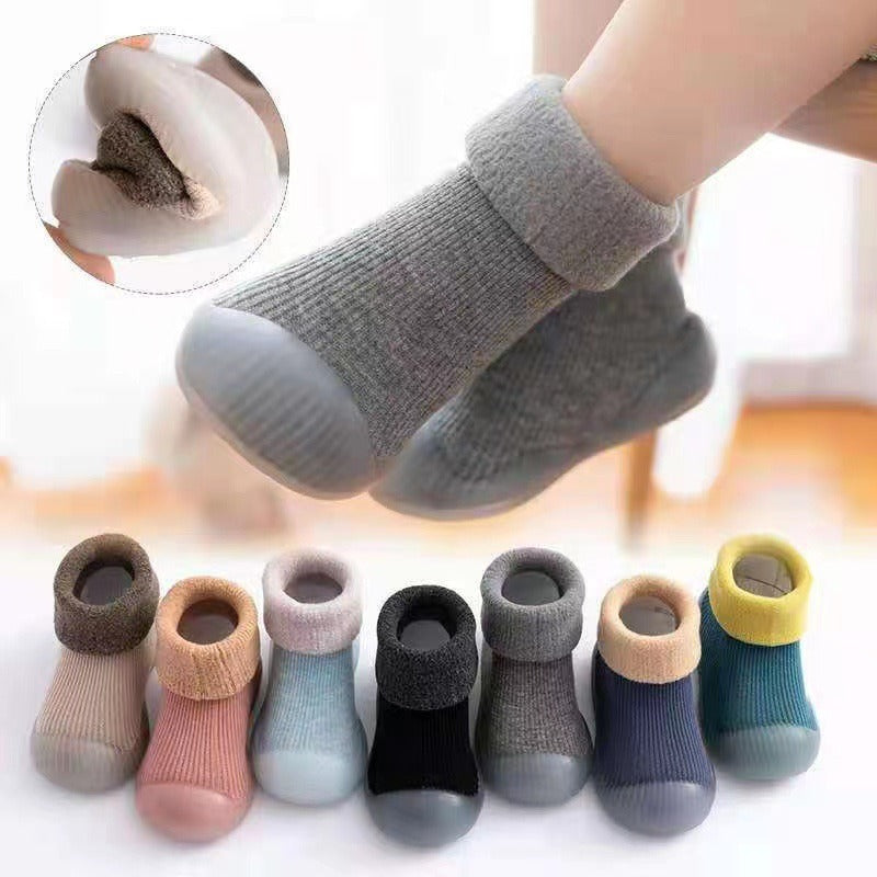 Baby walking shoes in autumn and winter with plush and thickened soft soles, non slip, pure cotton floor socks for both boys and girls to keep warm - V.I.P Digital Presence