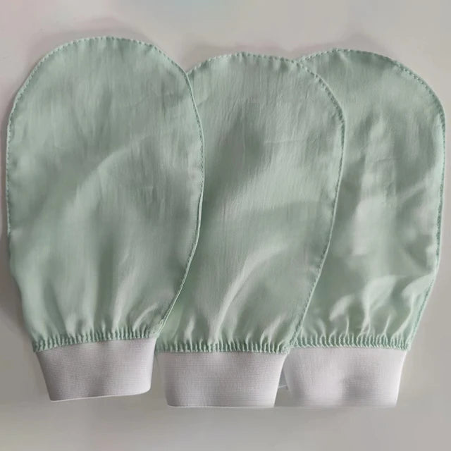 Silk exfoliating face wash and beauty towel, soft and exfoliating, bath and scrubbing, silk bath and face wash gloves - V.I.P Digital Presence