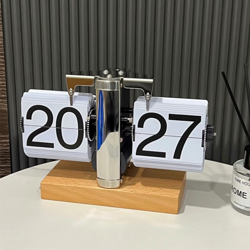Retro flip digital clock, battery - powered mechanical clock for home & office decor - V.I.P Digital Presence