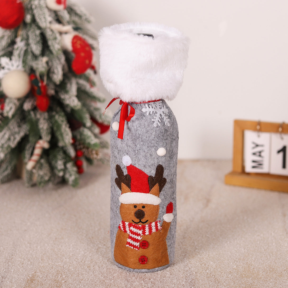 Christmas supplies red wine bottle covers elderly snowmen elk red wine bags household items - V.I.P Digital Presence