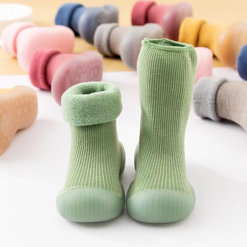 Baby walking shoes in autumn and winter with plush and thickened soft soles, non slip, pure cotton floor socks for both boys and girls to keep warm - V.I.P Digital Presence