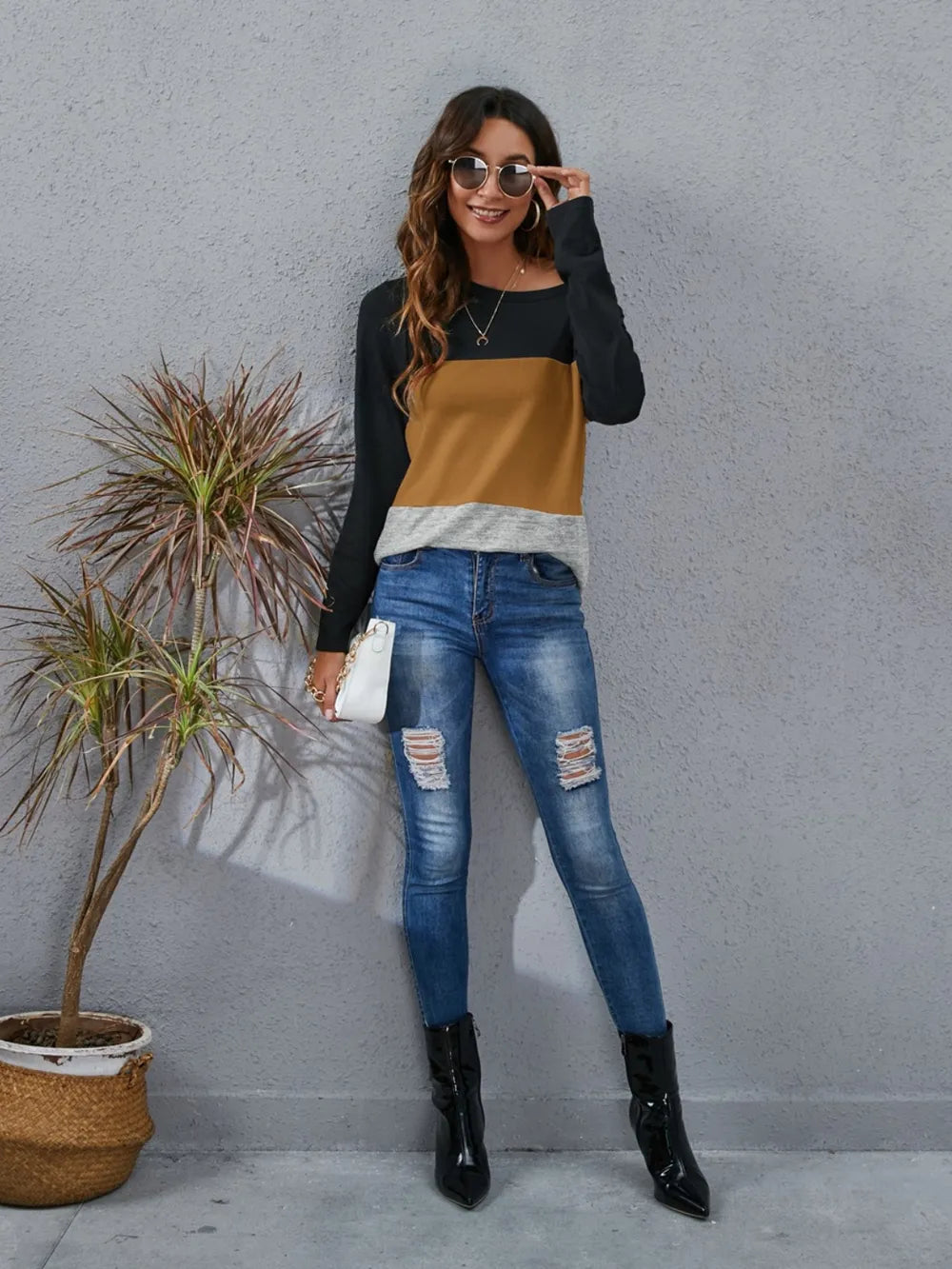 Color Block Round Neck Long Sleeve T-Shirt - V.I.P Digital Presence