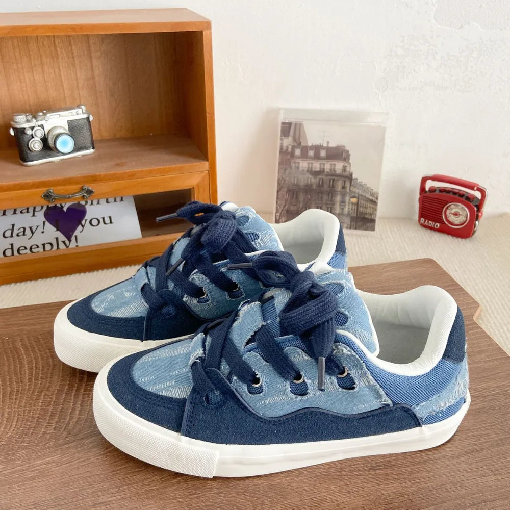 Contrast Lace Up Round Toe Flats Sneakers - V.I.P Digital Presence