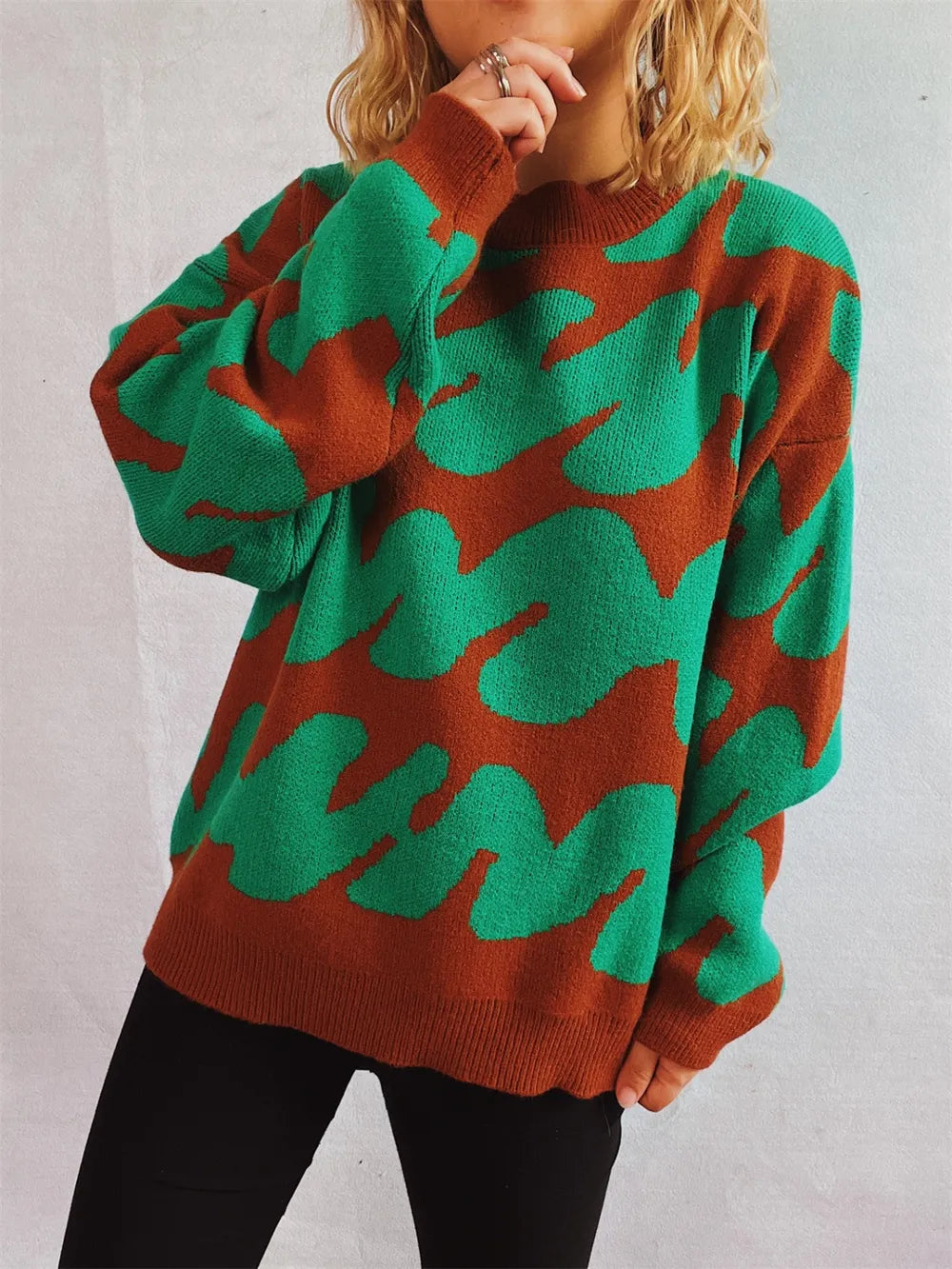 Contrast Round Neck Long Sleeve Sweater - V.I.P Digital Presence