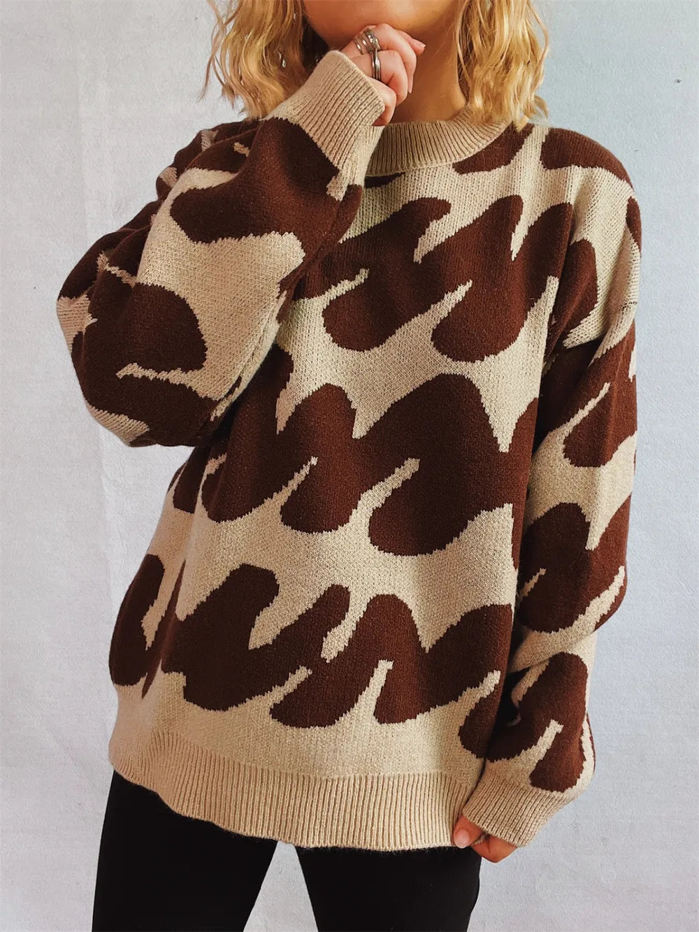 Contrast Round Neck Long Sleeve Sweater - V.I.P Digital Presence