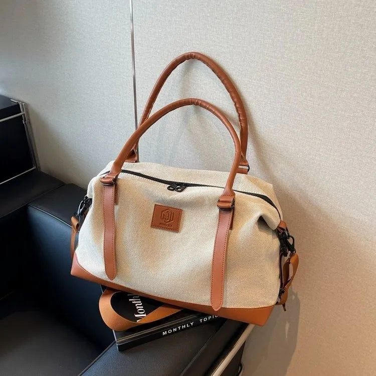 Contrast Travel Bag - V.I.P Digital Presence