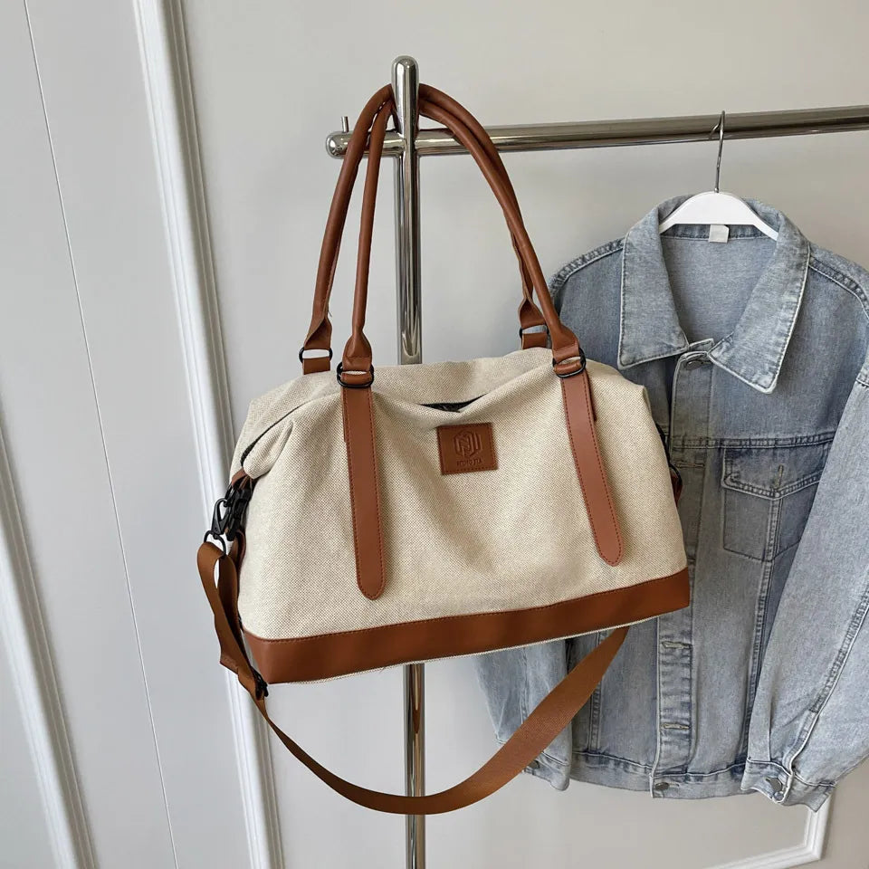 Contrast Travel Bag - V.I.P Digital Presence