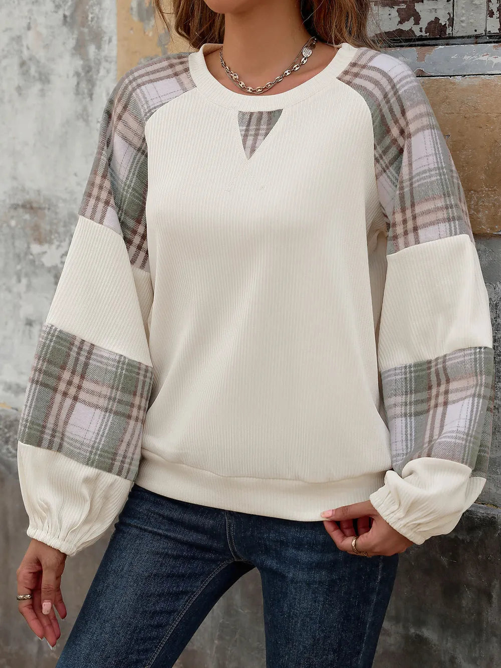 Plaid Round Neck Long Sleeve Sweatshirt - V.I.P Digital Presence