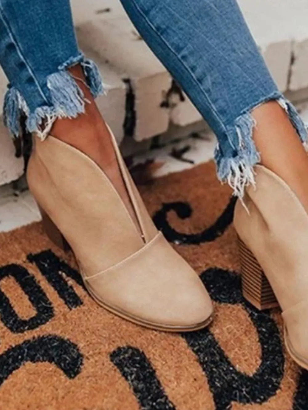 Point Toe Chunky Heeled Ankle Boots - V.I.P Digital Presence