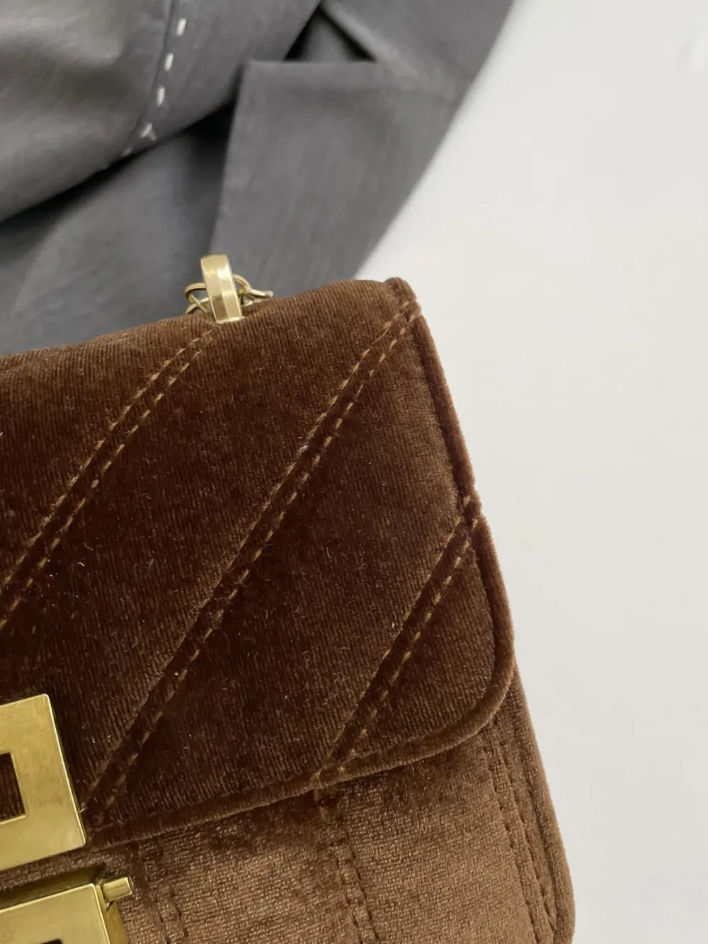 Solid Color Chain Shoulder Bag - V.I.P Digital Presence