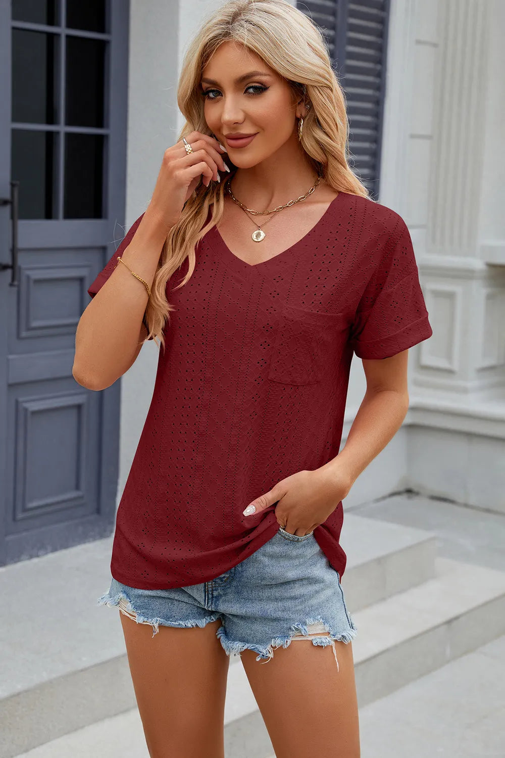 Solid color pocket V-neck loose short sleeved T-shirt top for women - V.I.P Digital Presence