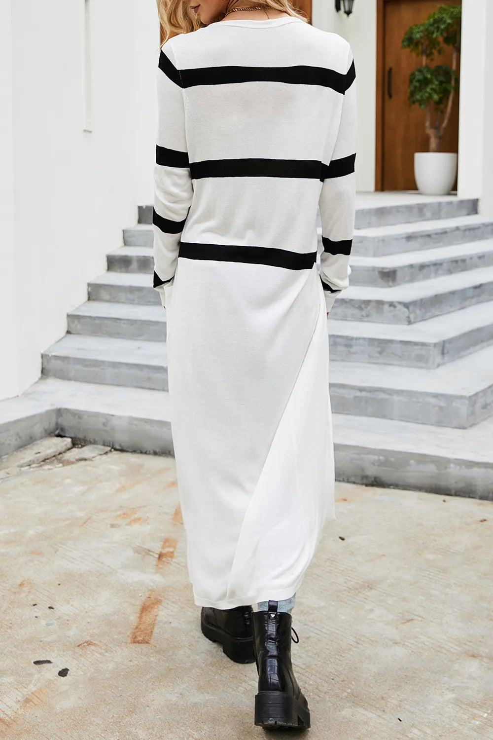 V-neck black and white striped knitted cardigan for women - V.I.P Digital Presence