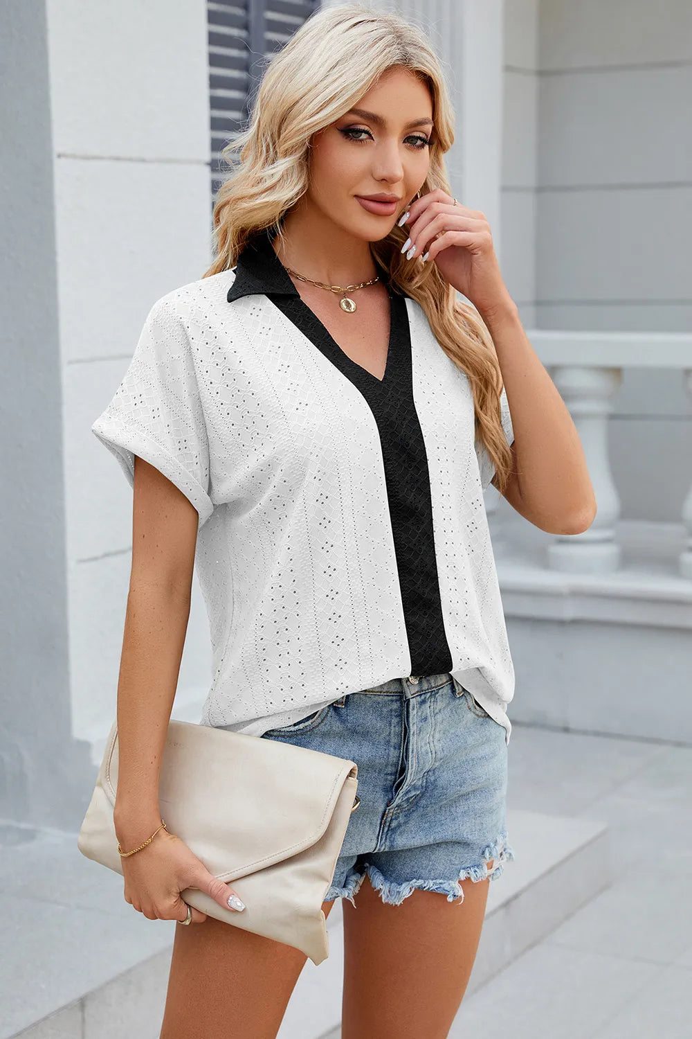 V-neck contrasting short sleeved loose T-shirt top for women - V.I.P Digital Presence