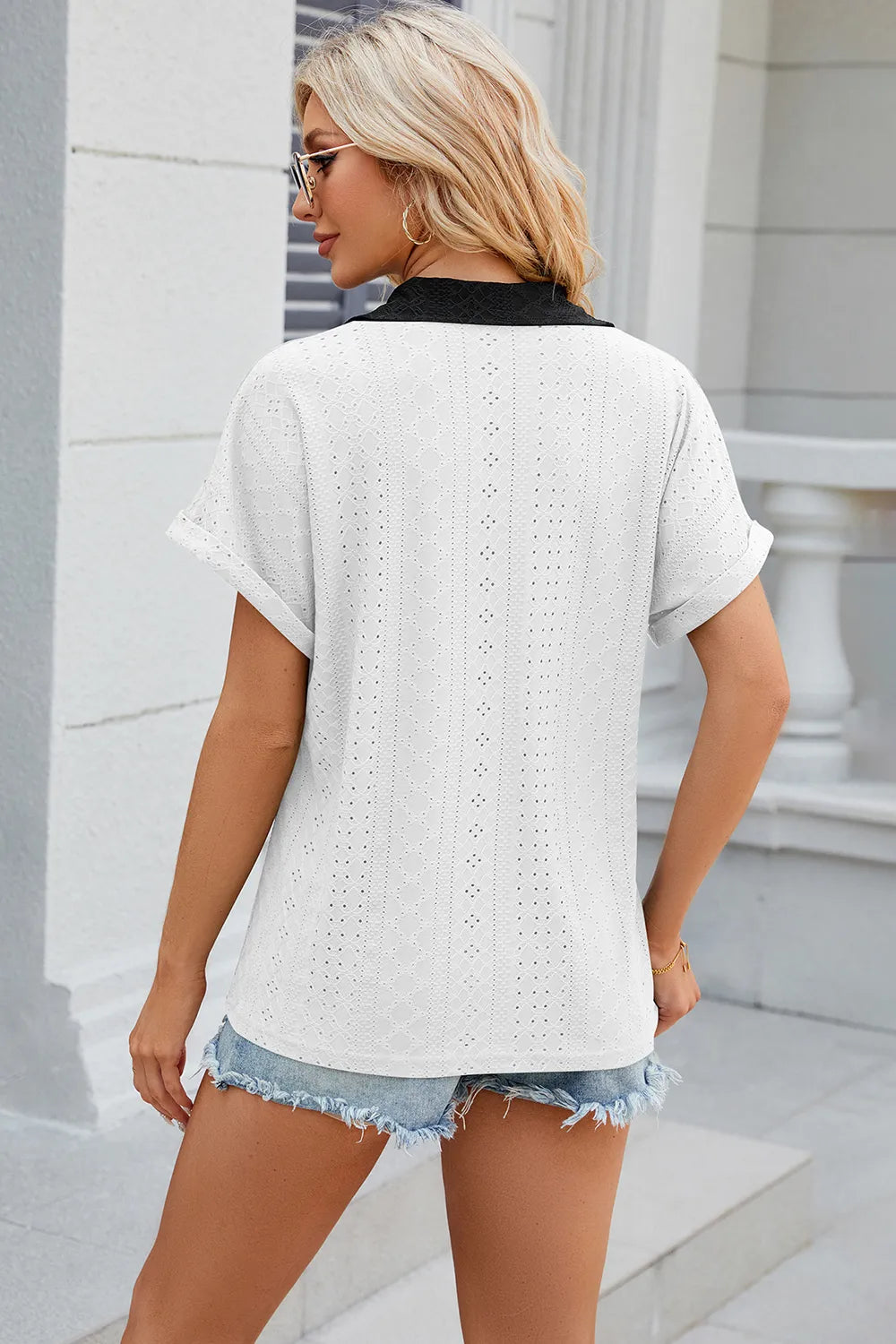 V-neck contrasting short sleeved loose T-shirt top for women - V.I.P Digital Presence